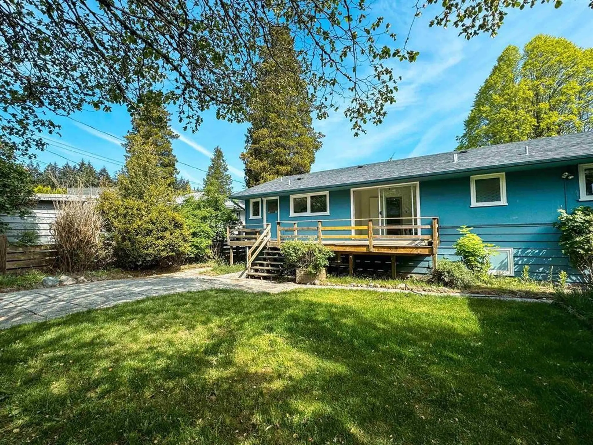 Property at 4922 QUEENSLAND ROAD, Vancouver, BC