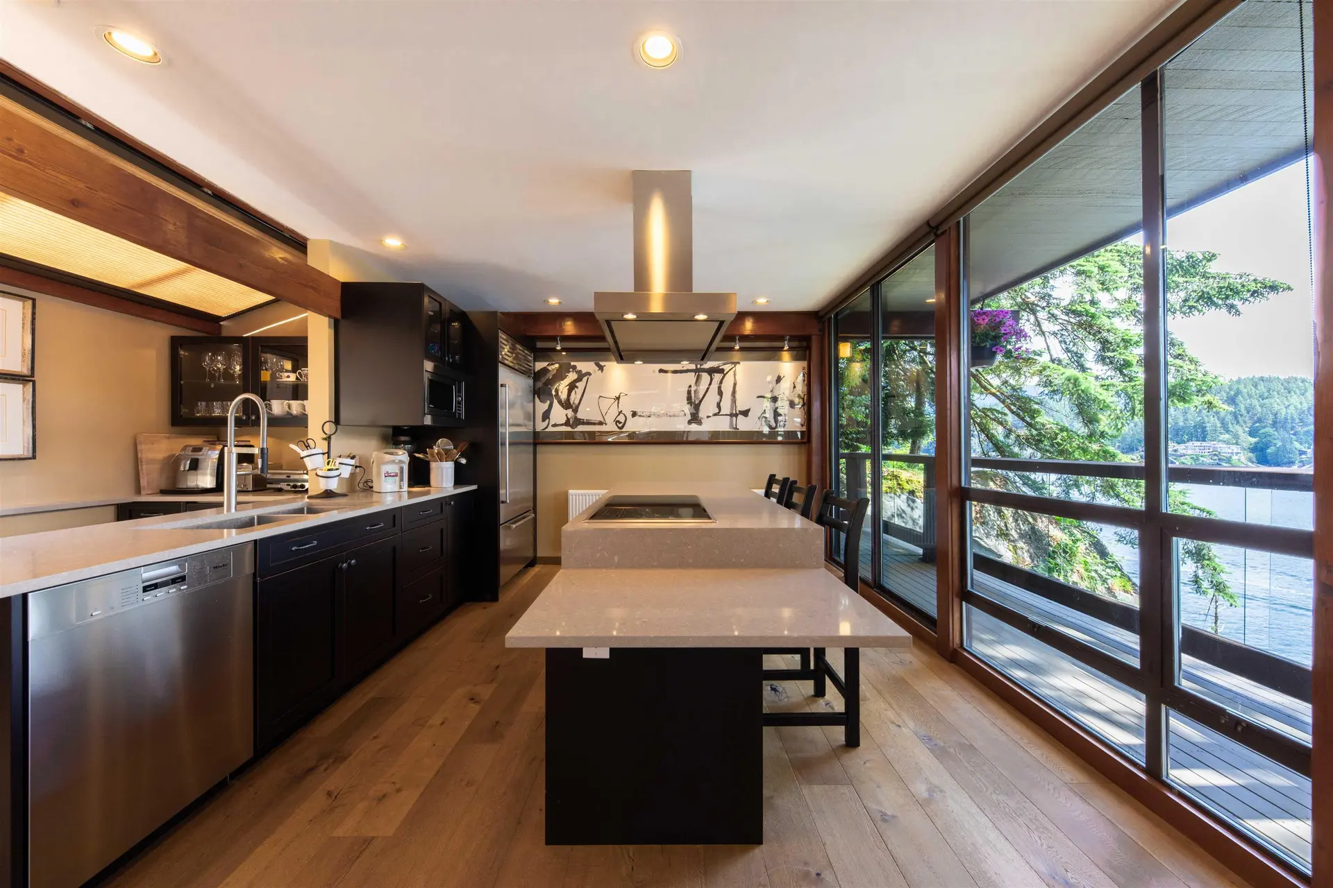Property at 4885 Cove Cliff Place, North Vancouver, BC