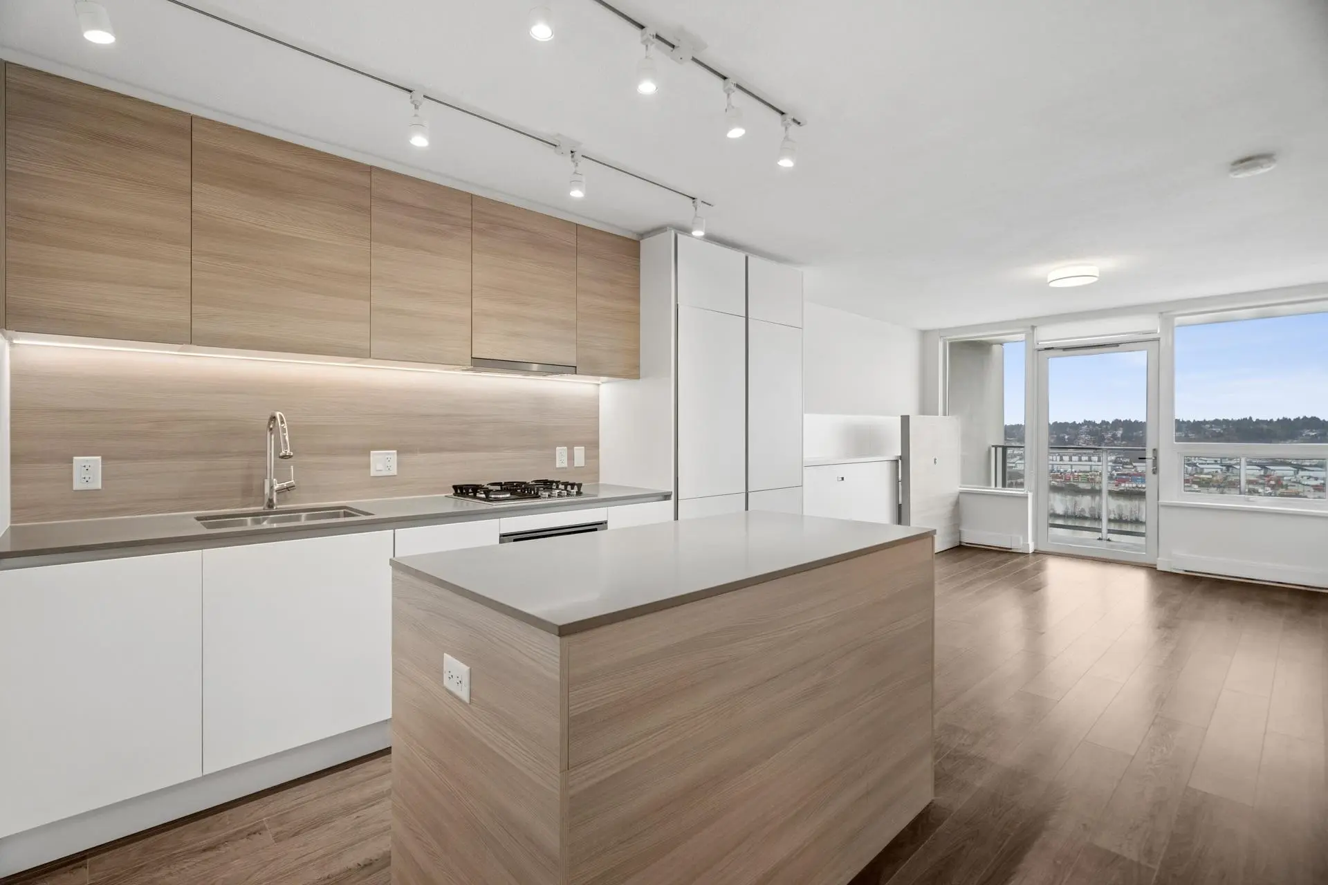 Property at #2103 908 QUAYSIDE DRIVE, New Westminster, BC