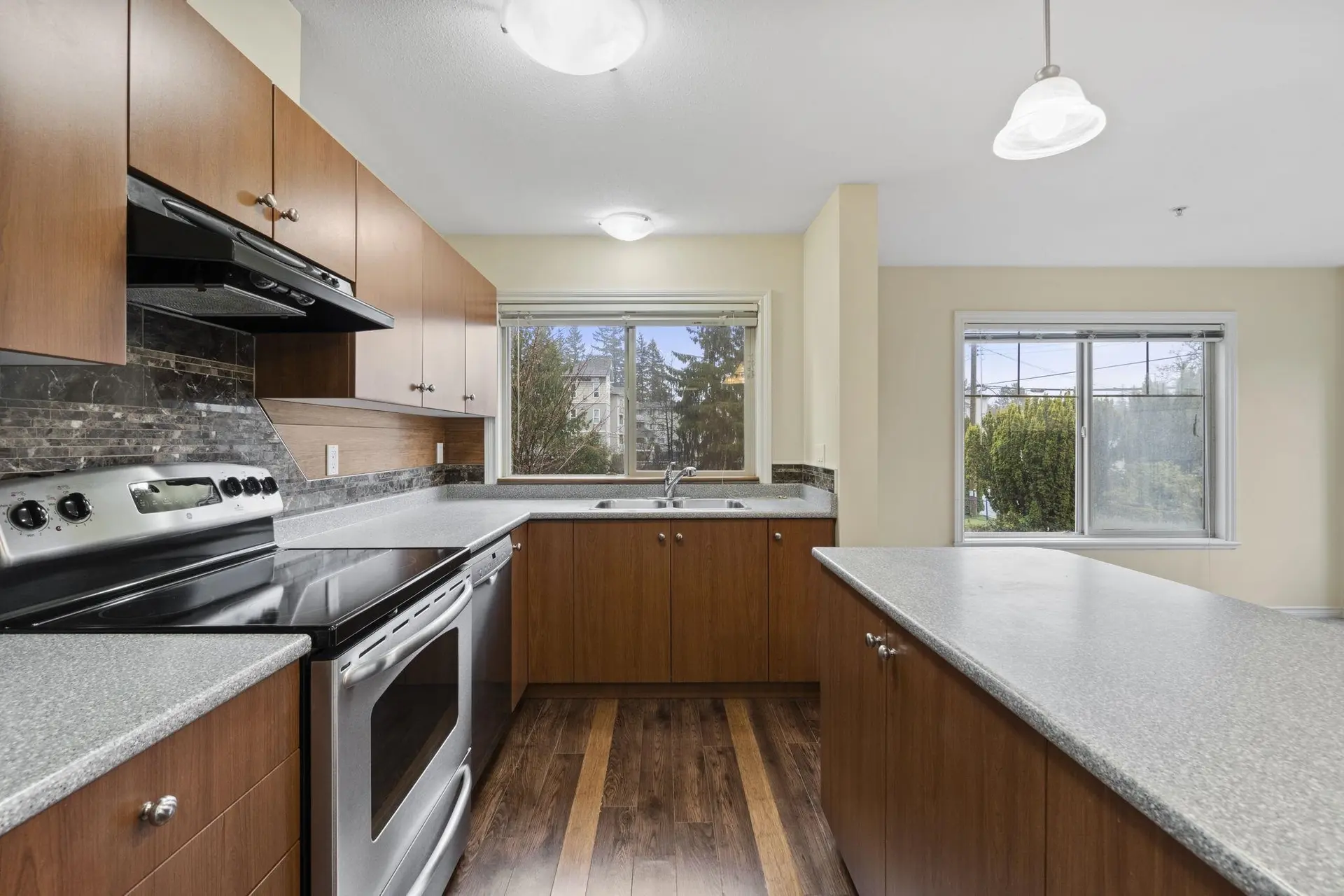 Property at #202 32063 MT WADDINGTON AVENUE, Abbotsford, BC