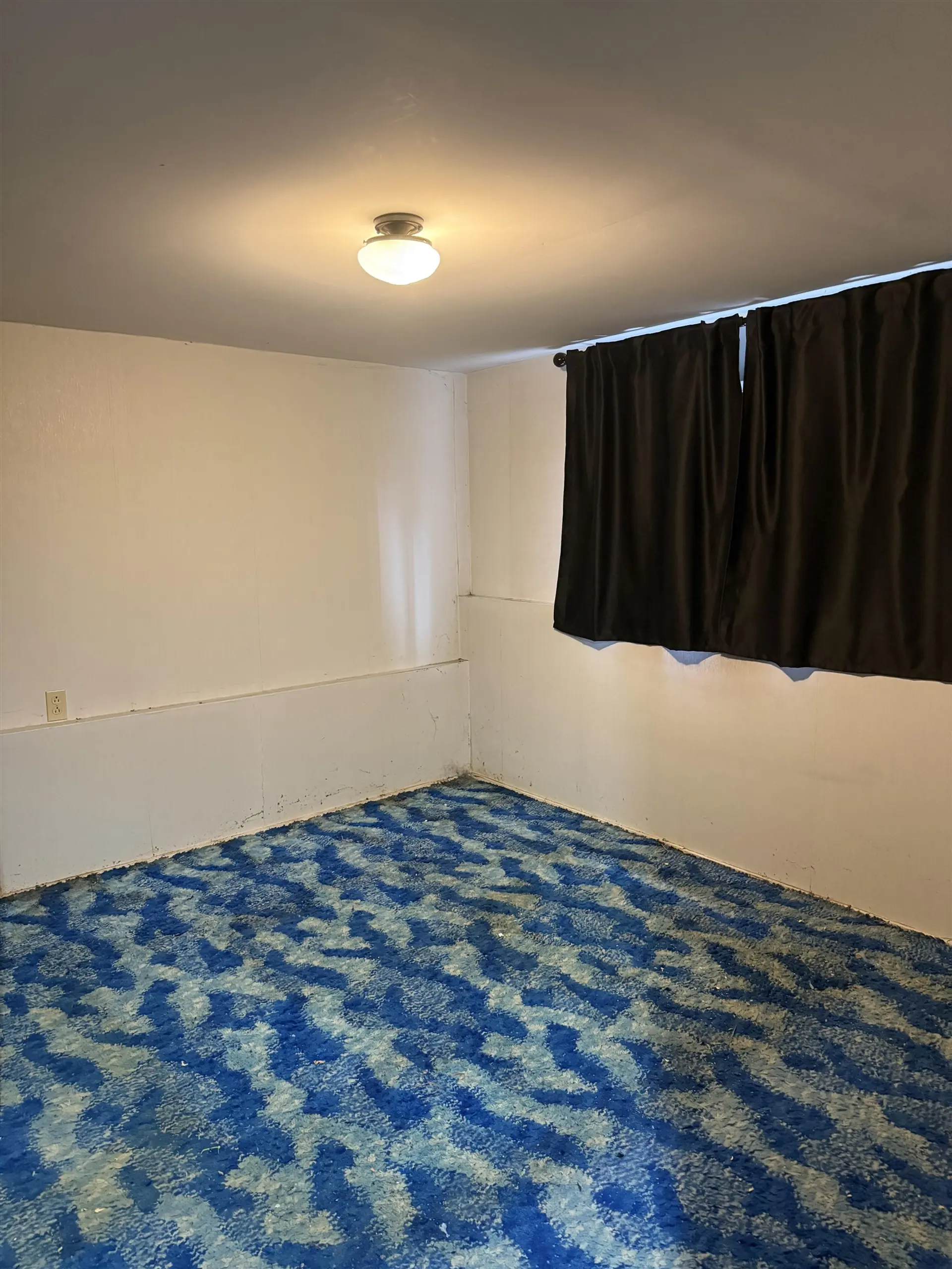 3281 E 46th Avenue - Image 12