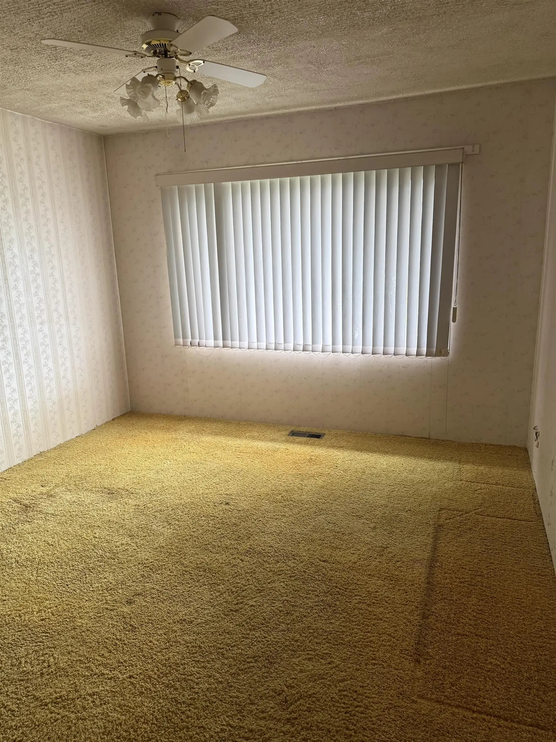 3281 E 46th Avenue - Image 11