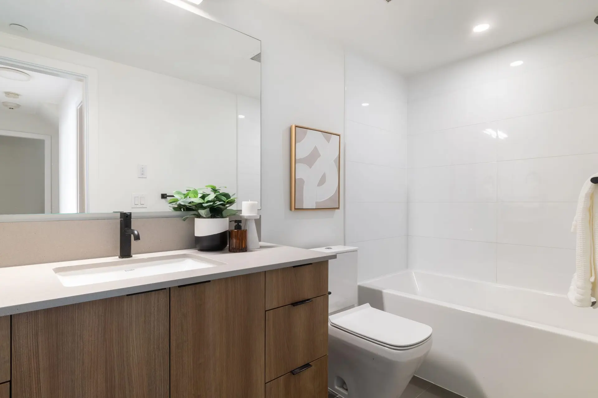 #2 533 E 3rd Street - Image 12