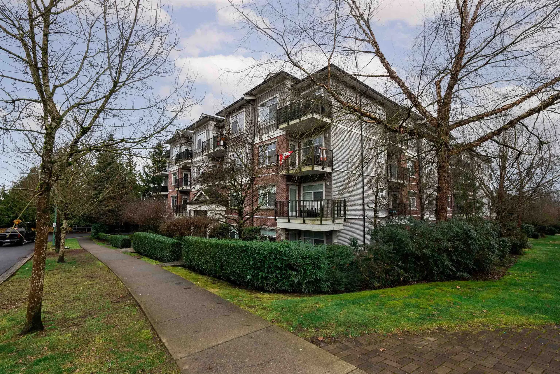 Property at #203 19530 65 AVENUE, Surrey, BC