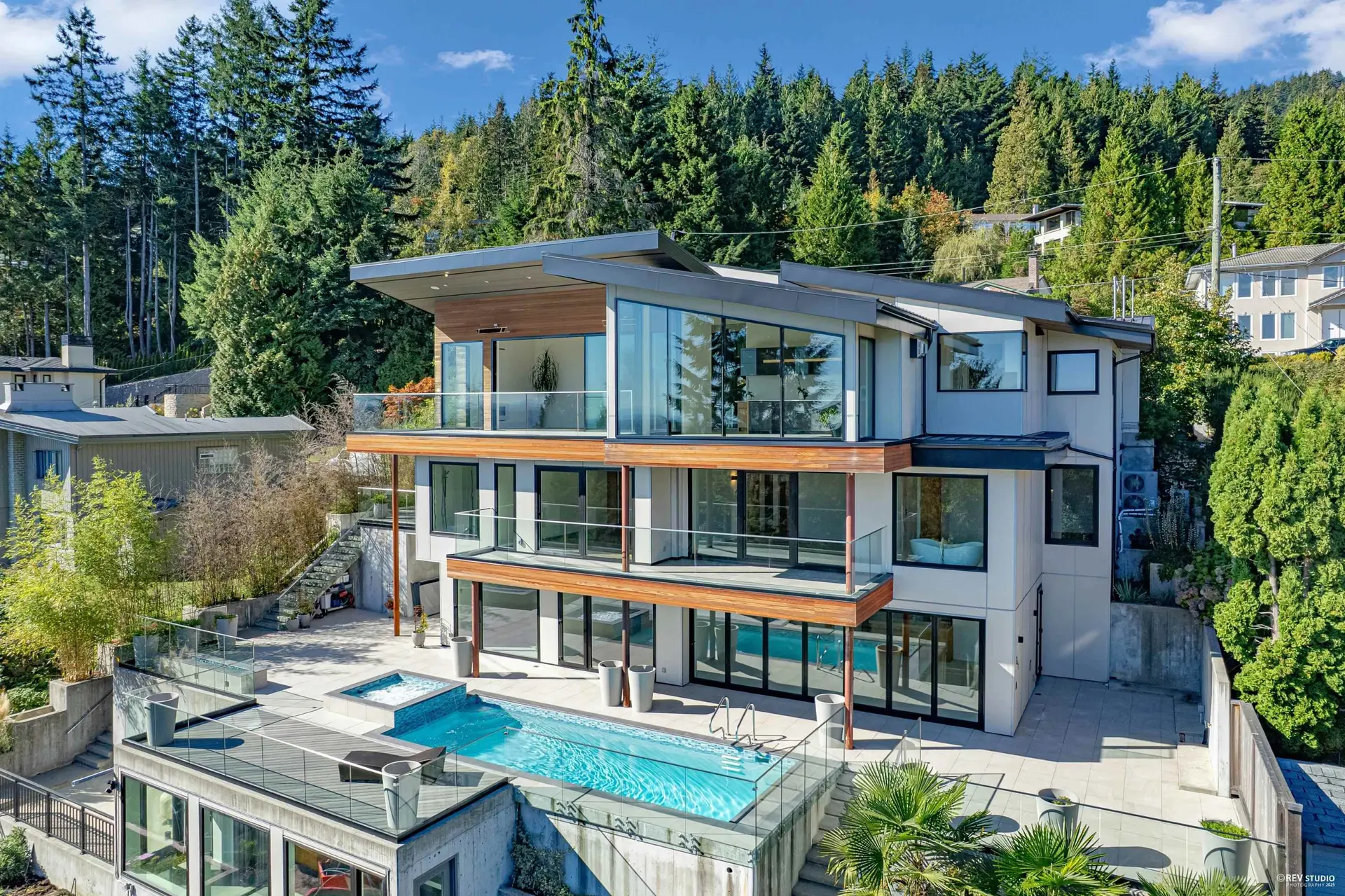 Property at 535 Craigmohr Drive, West Vancouver, BC