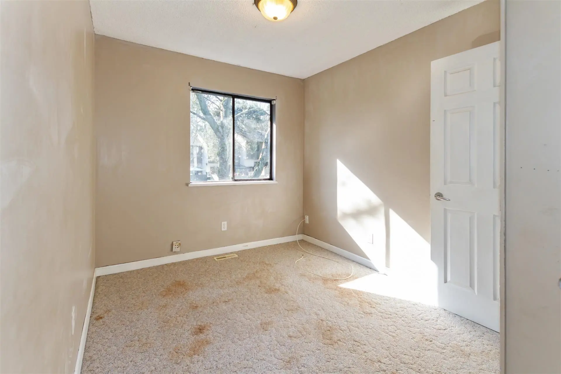 #80 2905 Norman Avenue - Image 16