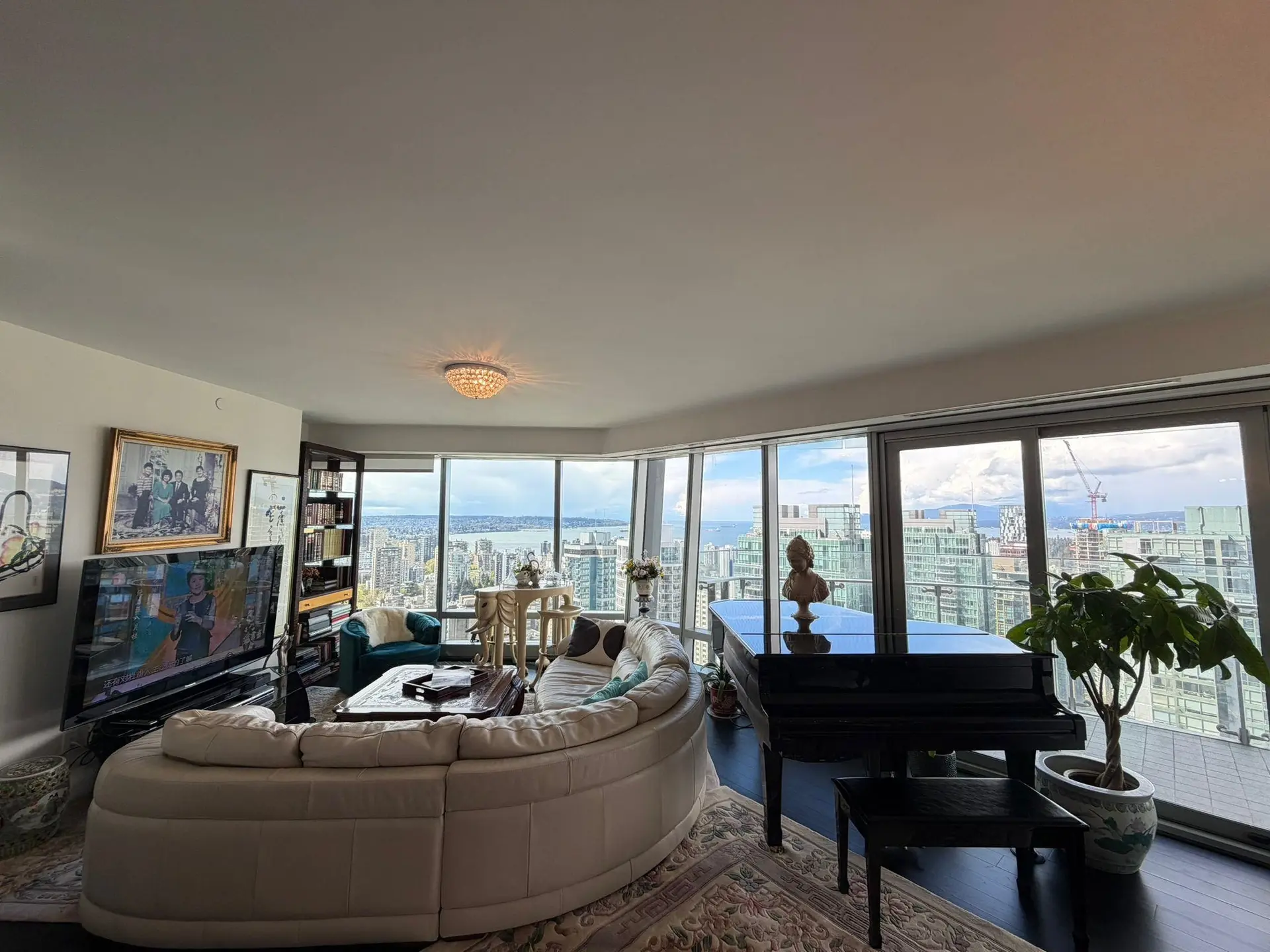 Property at #3903 1151 W Georgia Street, Vancouver, BC