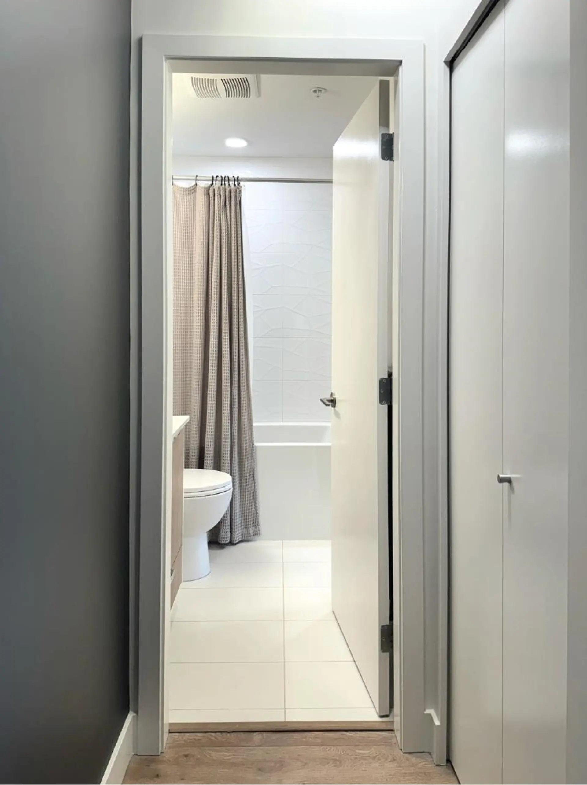 Property at #417 37881 CLEVELAND AVENUE, Squamish, BC