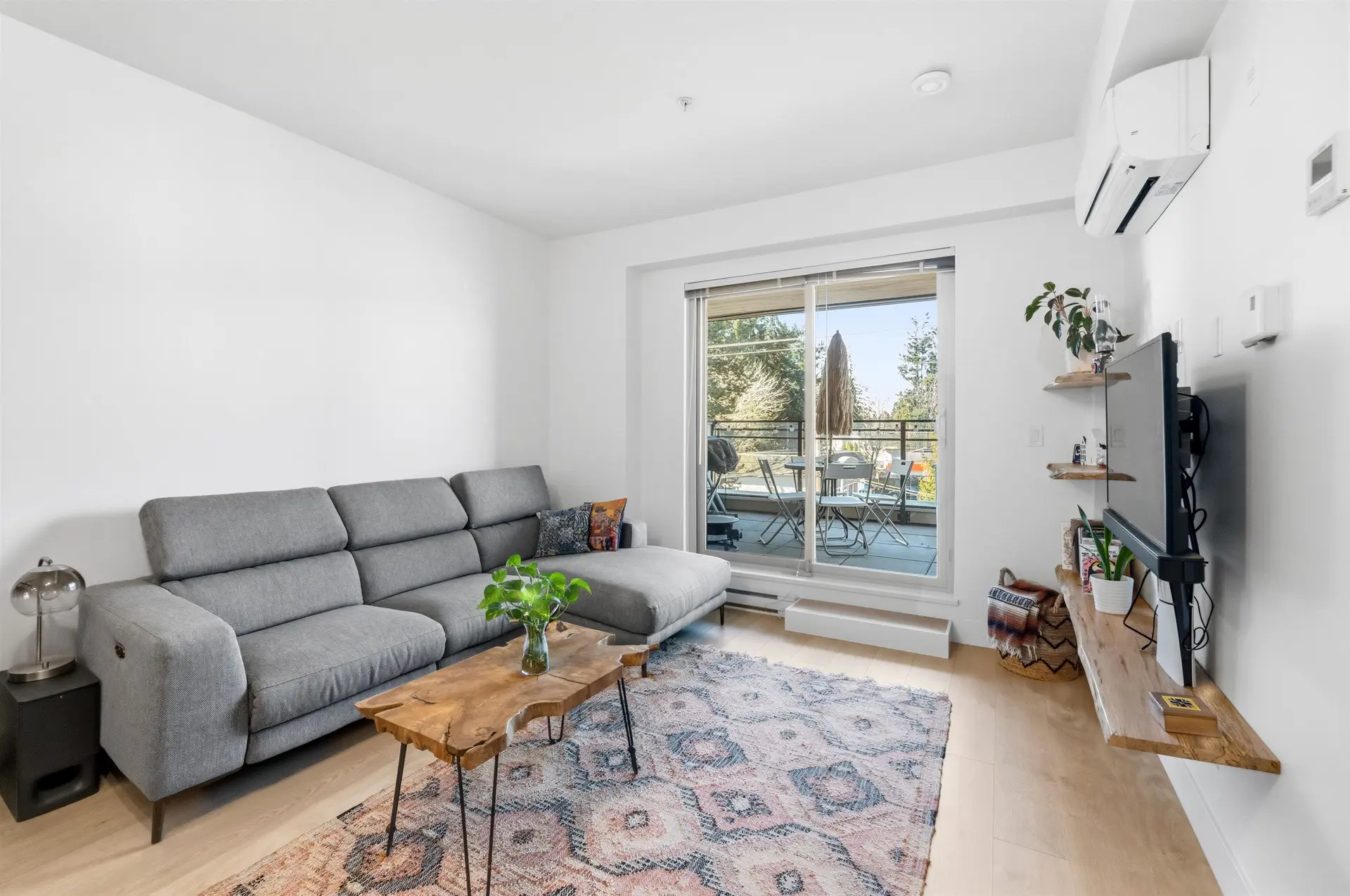 Property at #313 14022 NORTH BLUFF ROAD, White Rock, BC