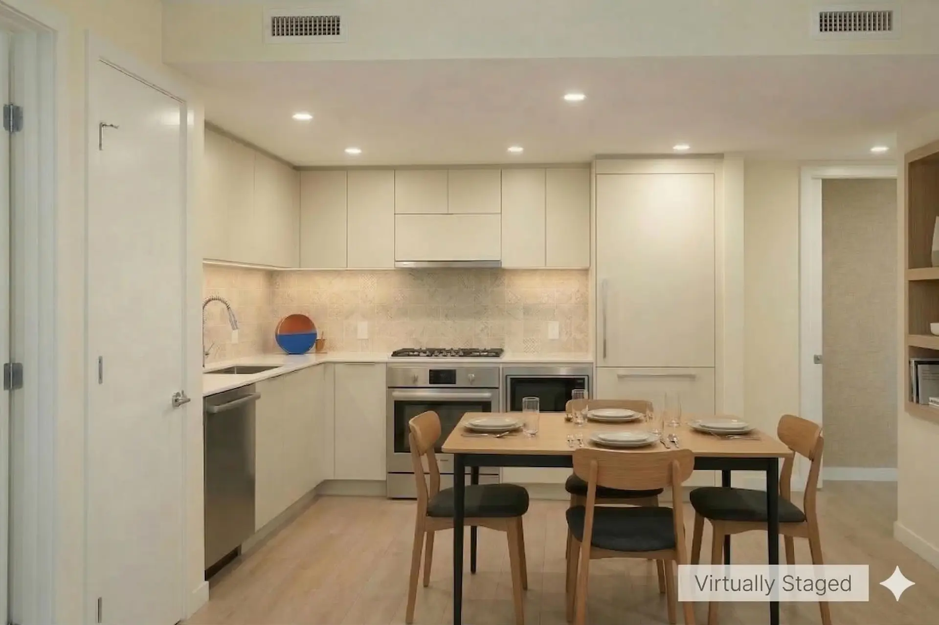 Property at #1506 311 ALDERSON AVENUE, Coquitlam, BC