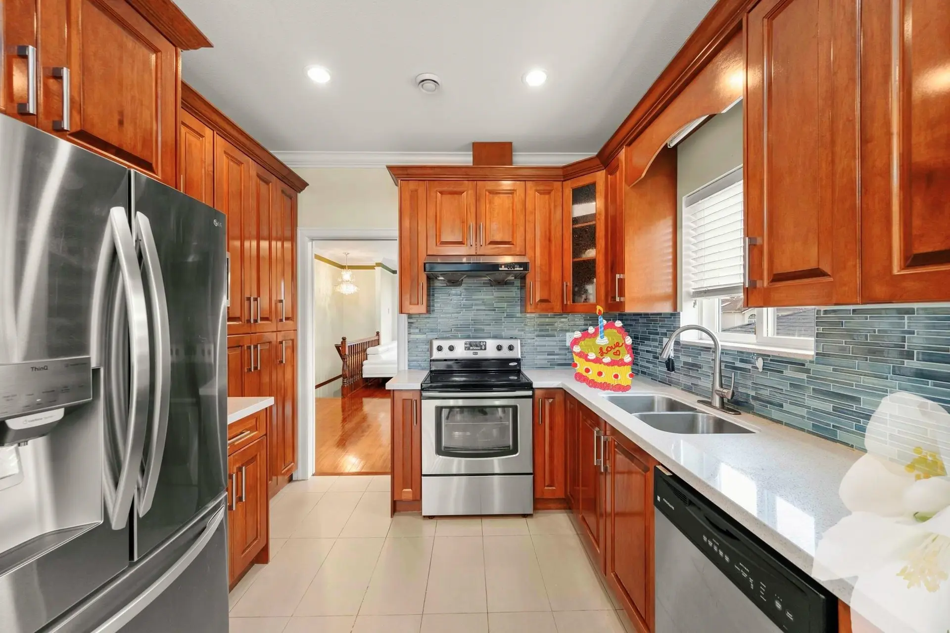 2643 E 8th Avenue - Image 3
