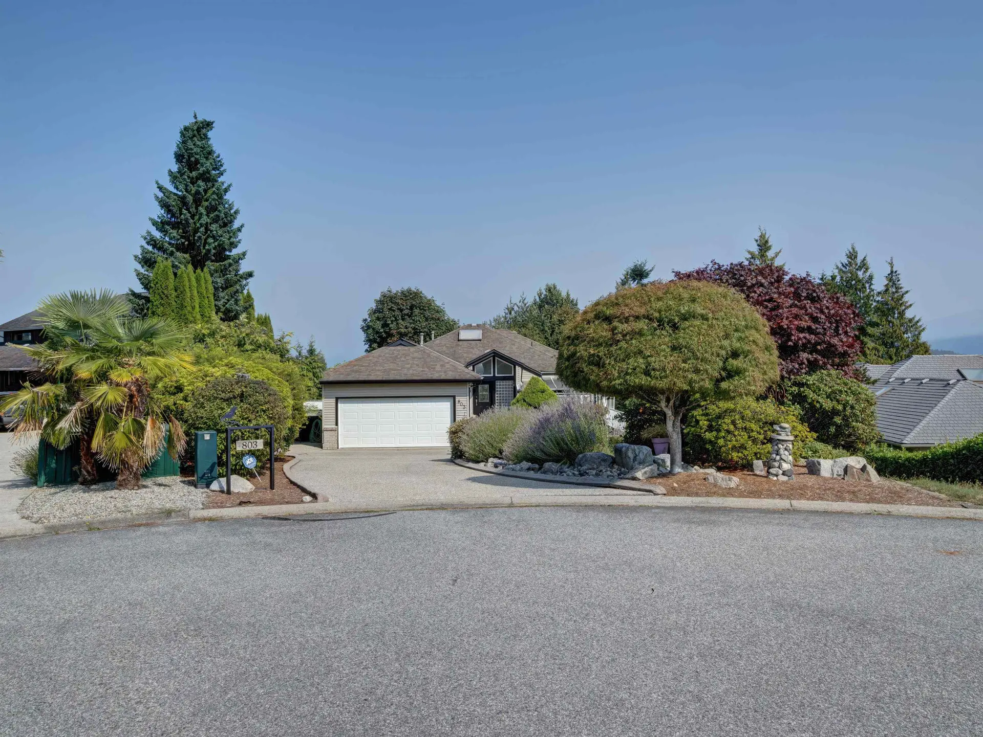 Property at 803 Oceanmount Boulevard, Gibsons, BC