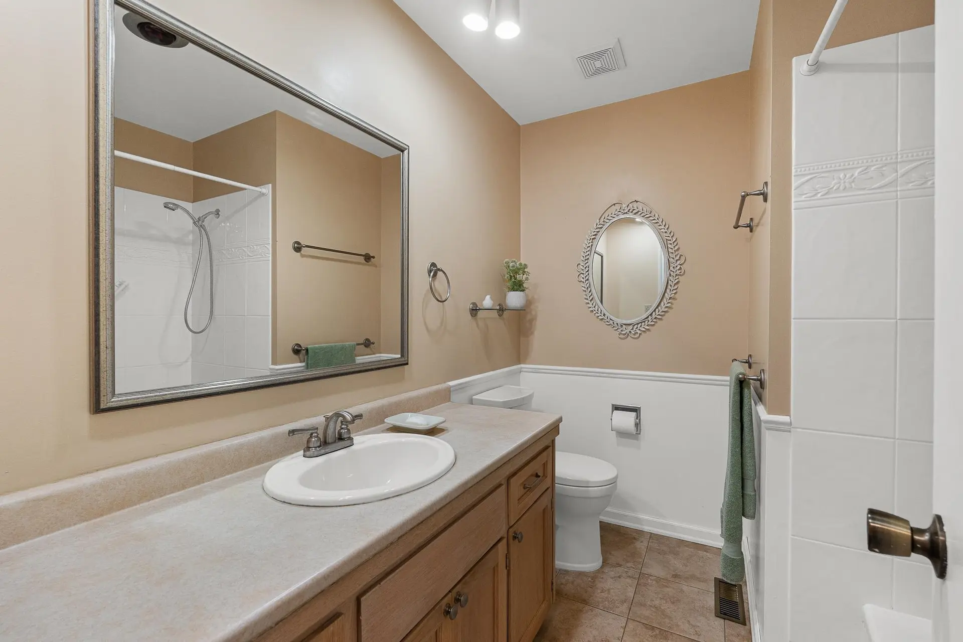 Property at 1970 GORDON AVENUE, West Vancouver, BC