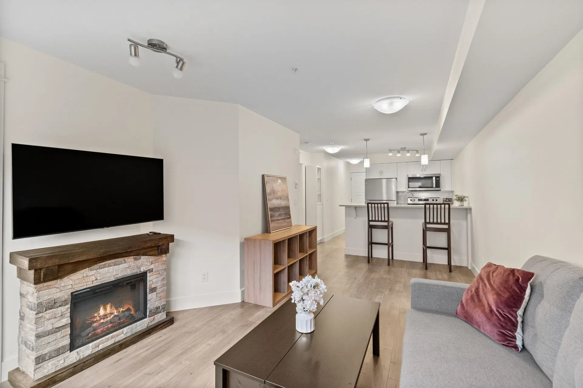 Property at #210 30515 CARDINAL AVENUE, Abbotsford, BC