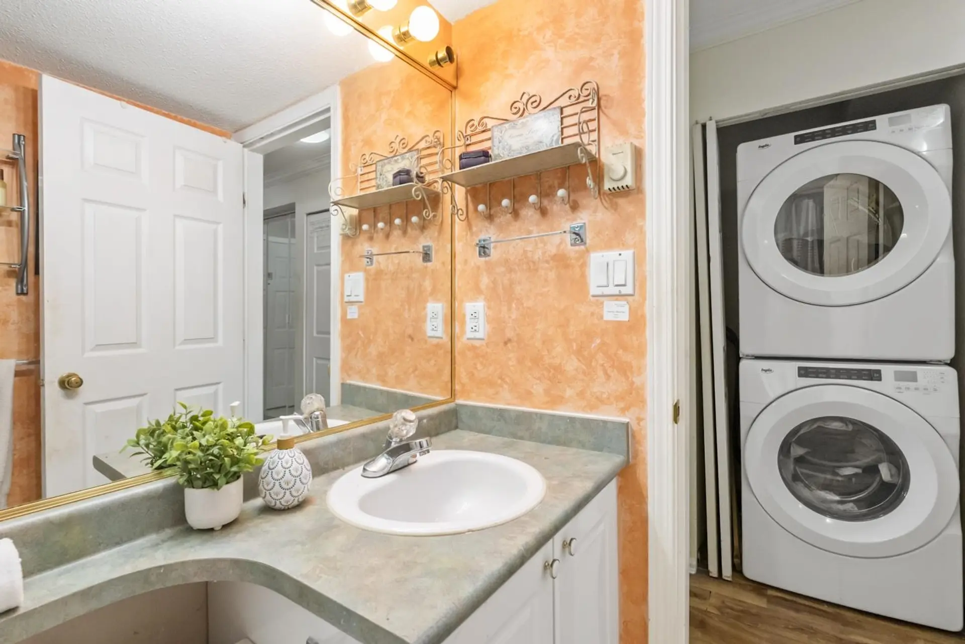 Property at #202 868 KINGSWAY WAY, Vancouver, BC