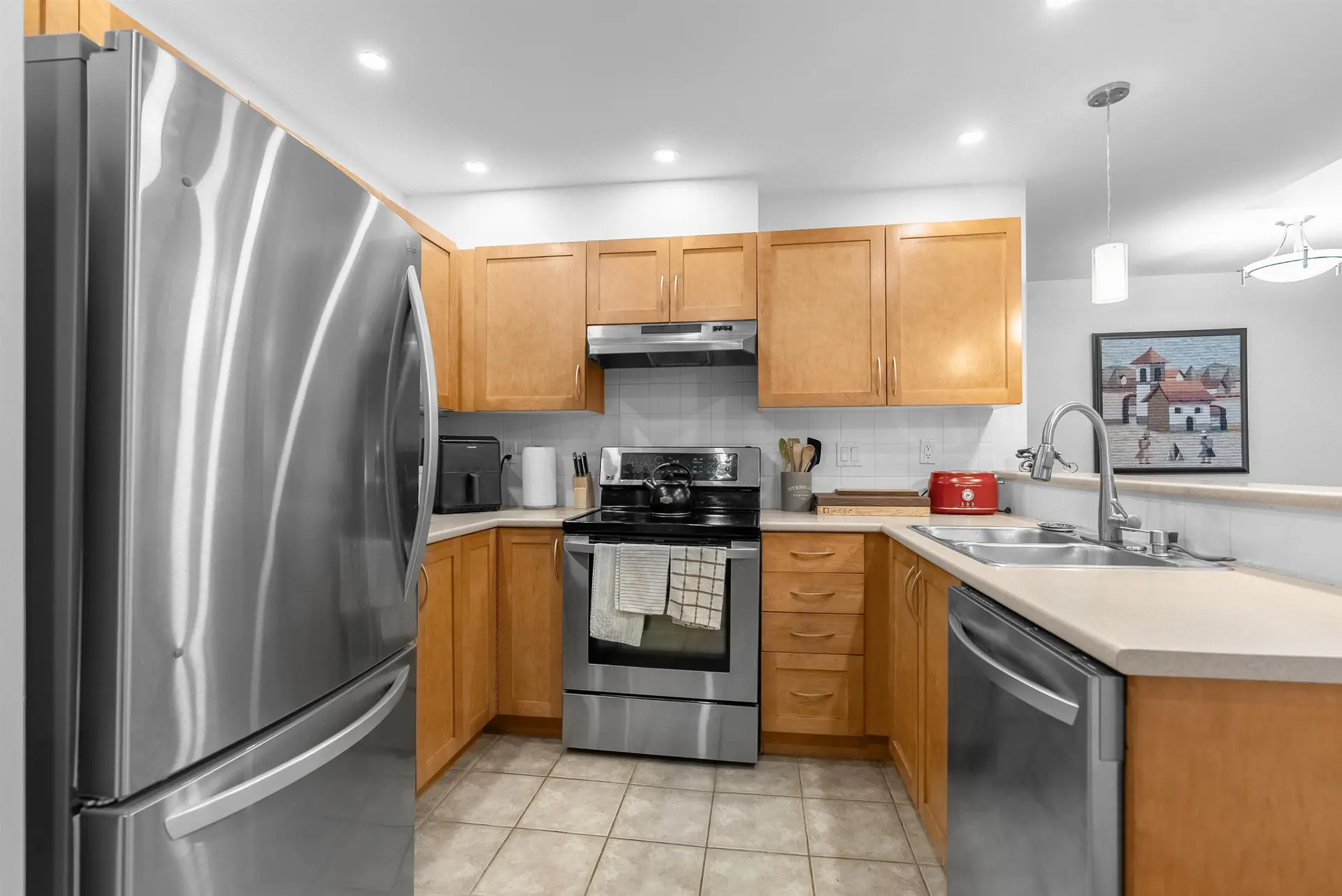 Property at #302 333 E 1ST STREET, North Vancouver, BC