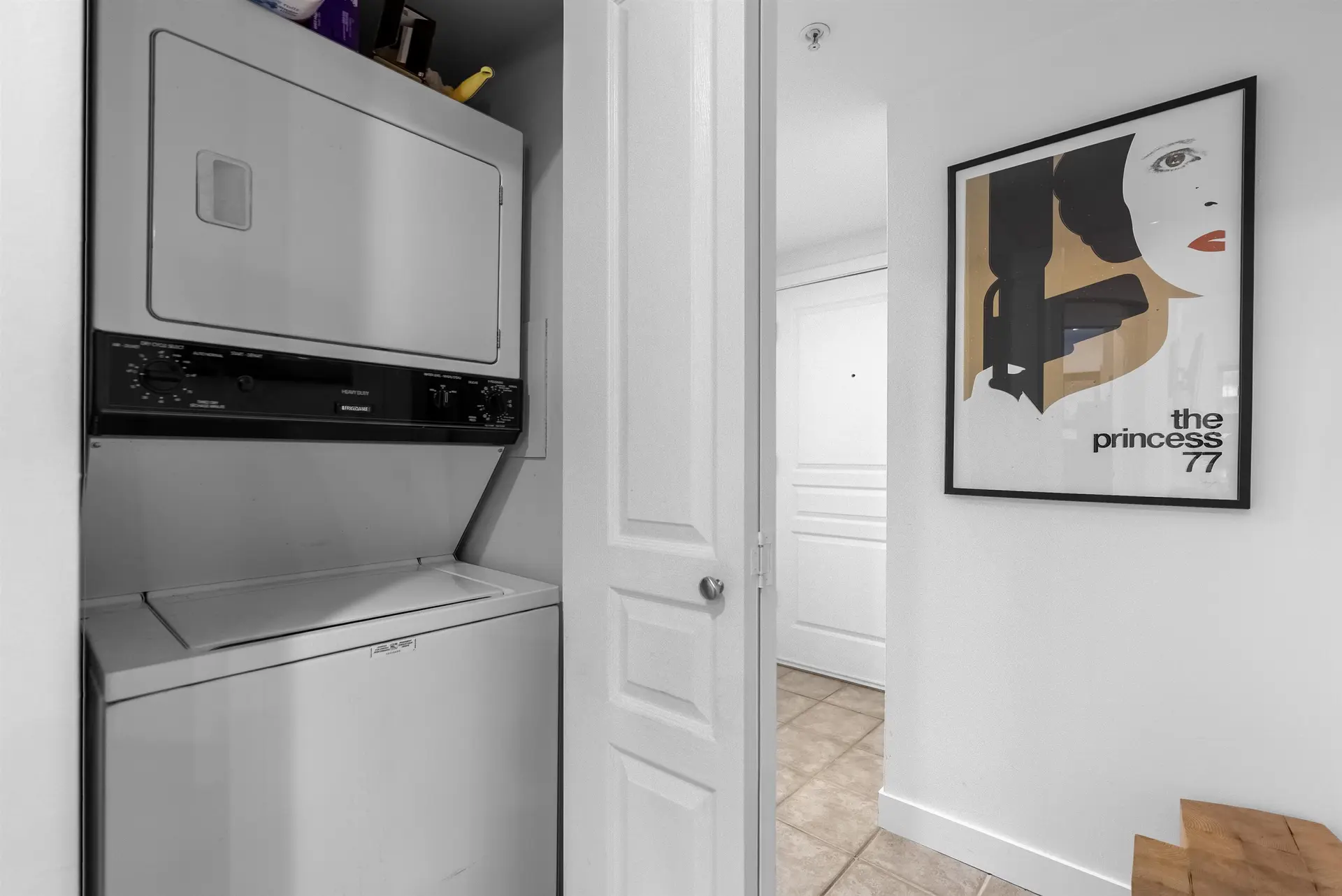 Property at #302 333 E 1ST STREET, North Vancouver, BC