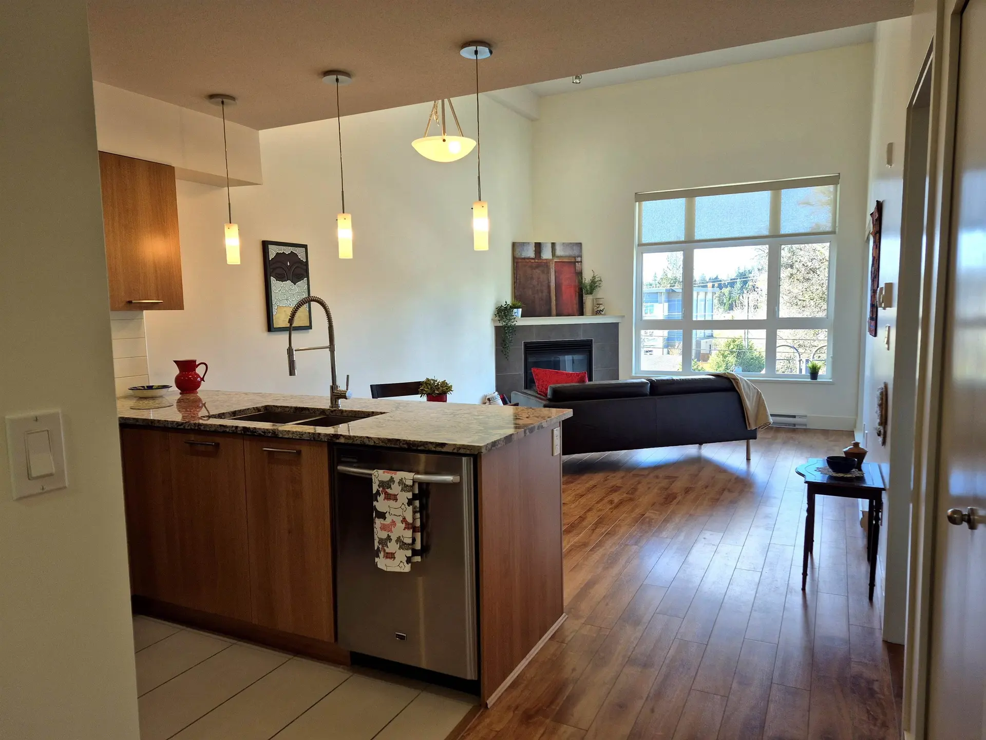 #306 5682 Wharf Avenue - Image 4