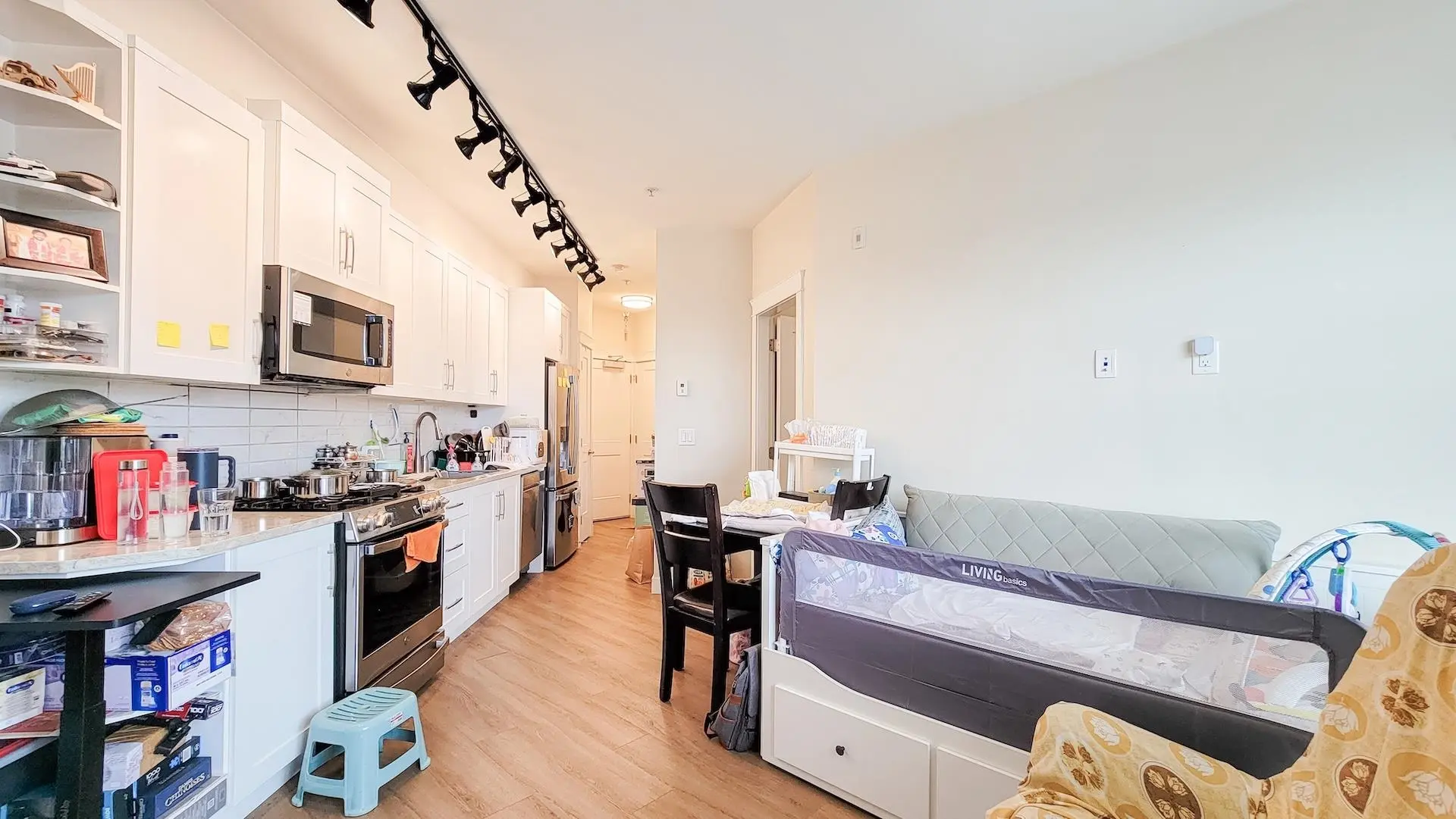 Property at #326 11077 RAVINE ROAD, Surrey, BC