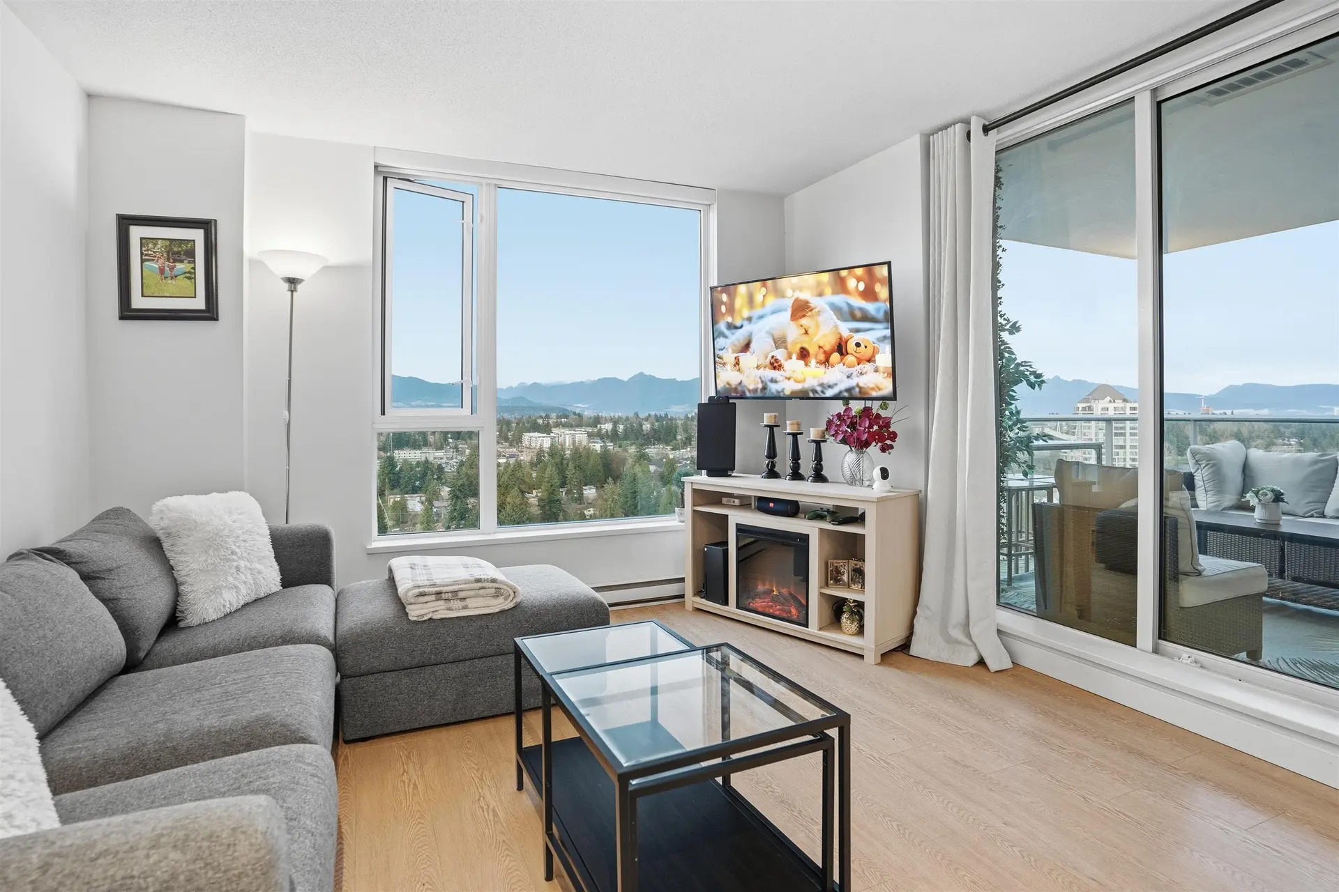 Property at #3312 13750 100 AVENUE, Surrey, BC