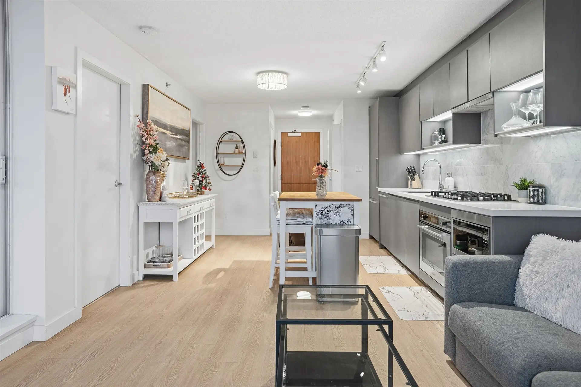 Property at #3312 13750 100 AVENUE, Surrey, BC