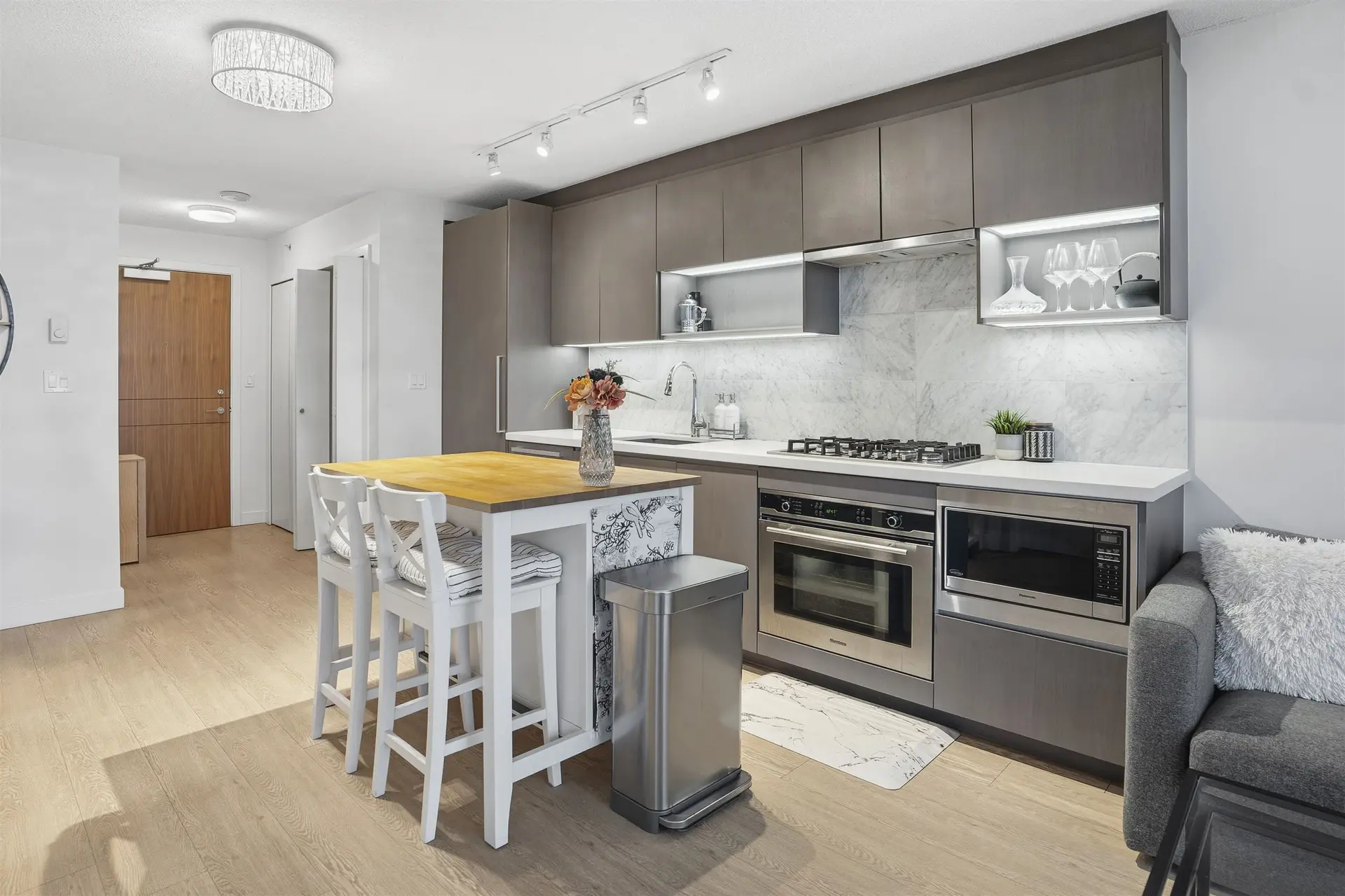 Property at #3312 13750 100 AVENUE, Surrey, BC