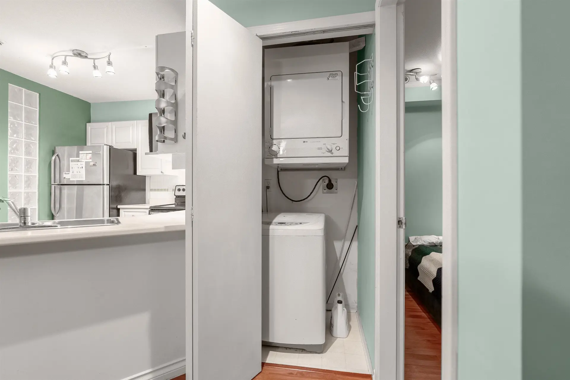 Property at #505 1032 QUEENS AVENUE, New Westminster, BC