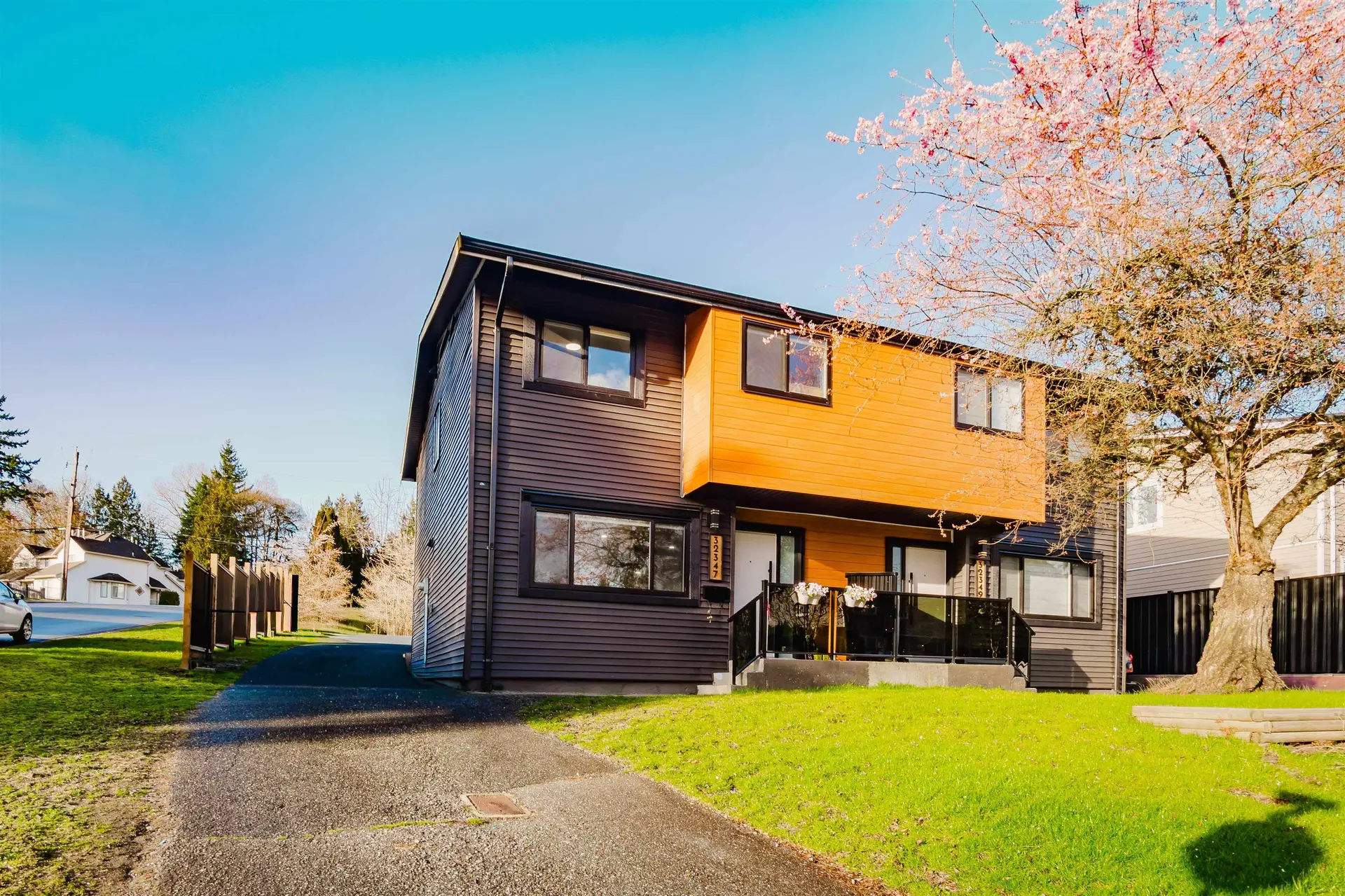Property at 32347 Brant Avenue, Mission, BC