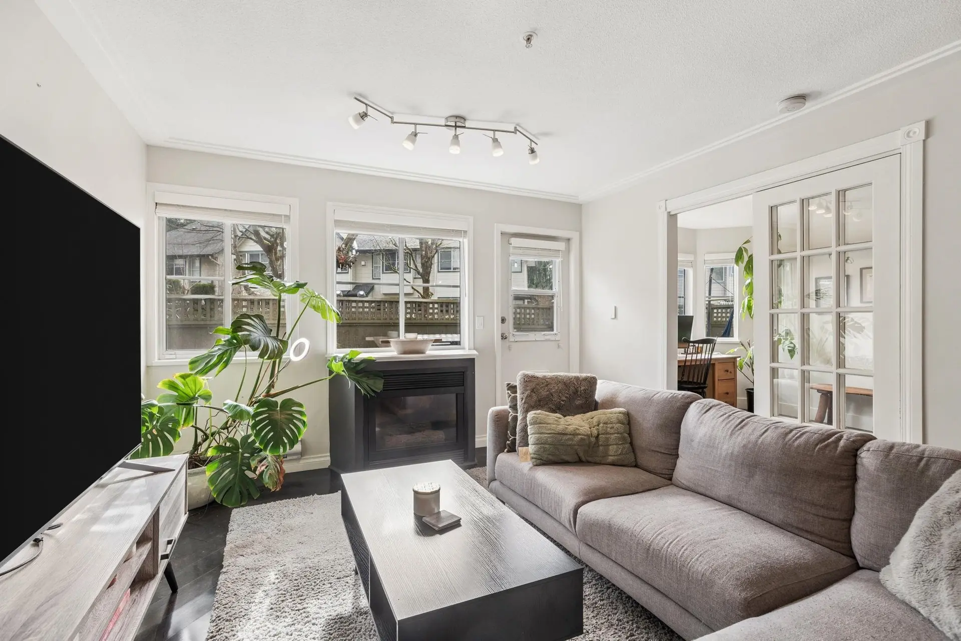 #53 19034 McMyn Road - Image 1