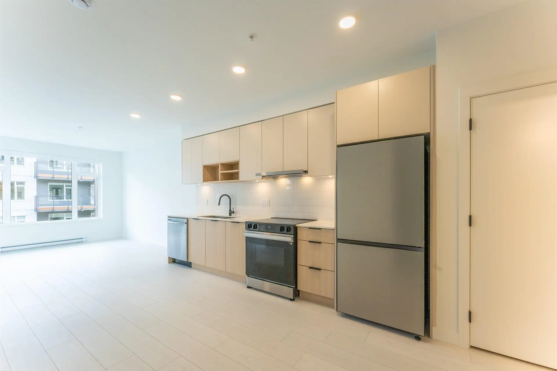 Property at #512 10466 138A STREET, Surrey, BC