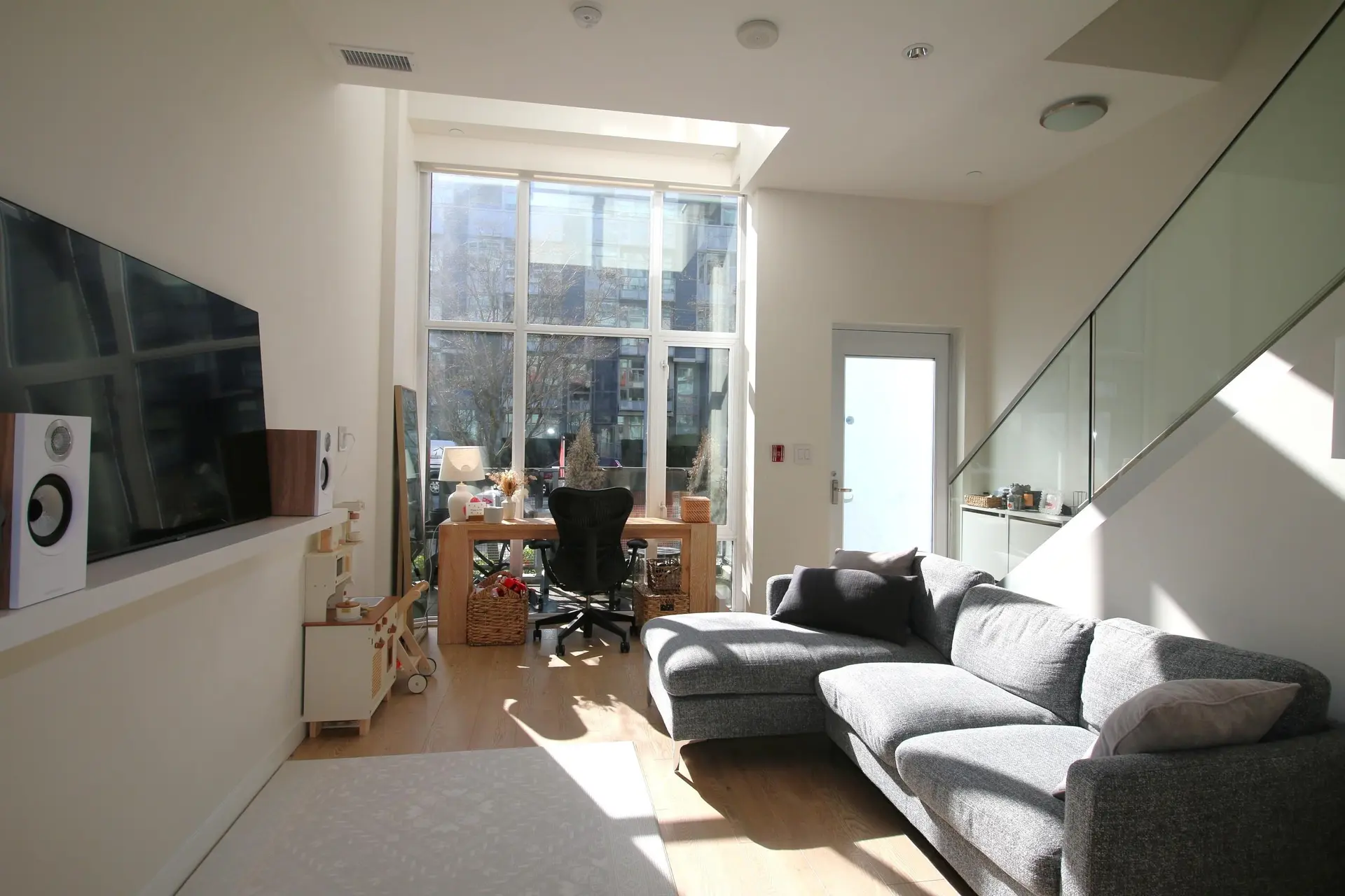 Property at 125 E 1ST AVENUE, Vancouver, BC