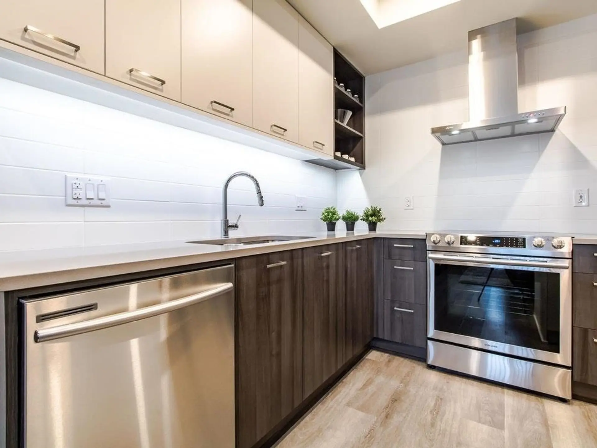 Property at #B203 20087 68 AVENUE, Langley, BC