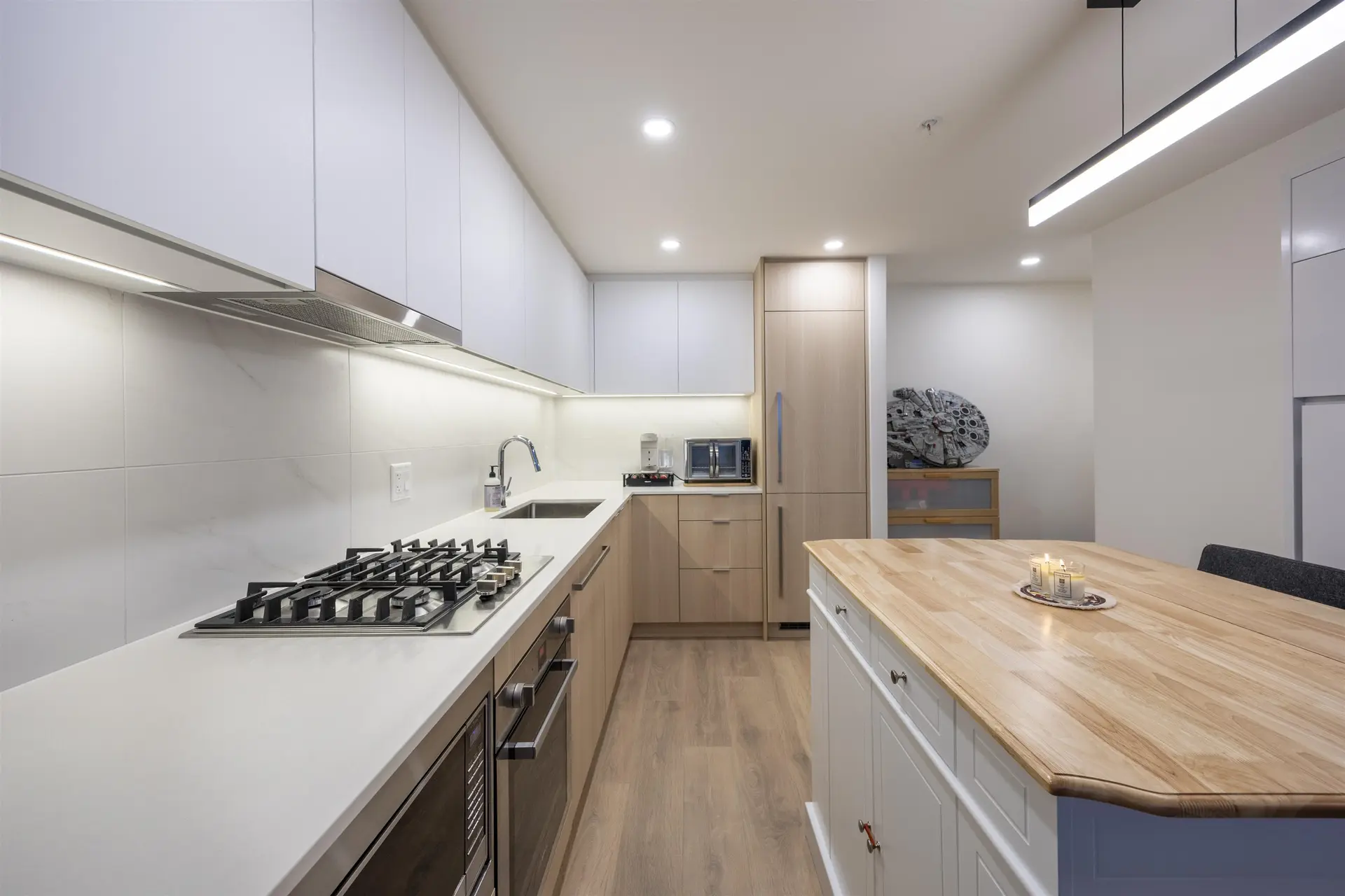 Property at #1205 318 ALDERSON AVENUE, Coquitlam, BC