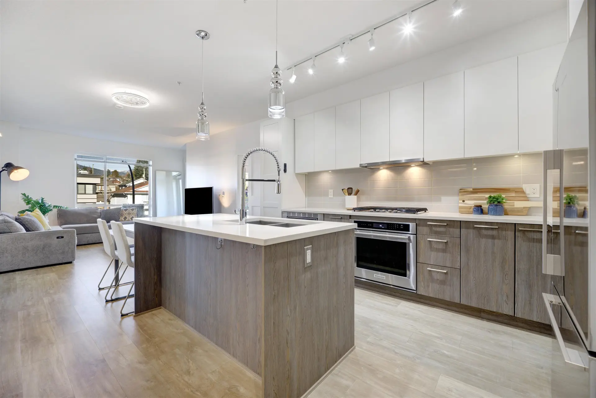 Property at #306 625 E 3rd Street, North Vancouver, BC