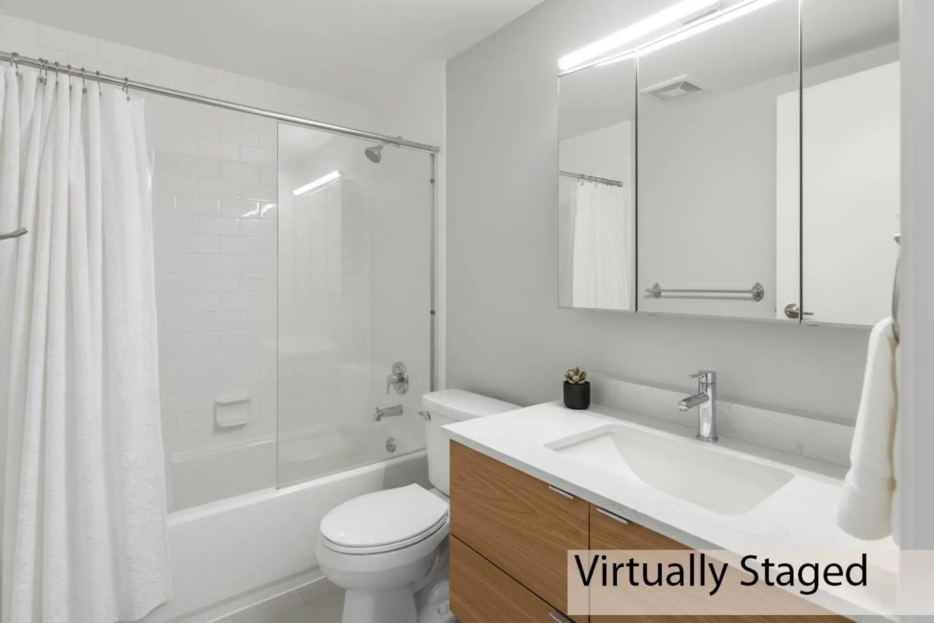 #305 466 E Eighth Avenue - Image 13