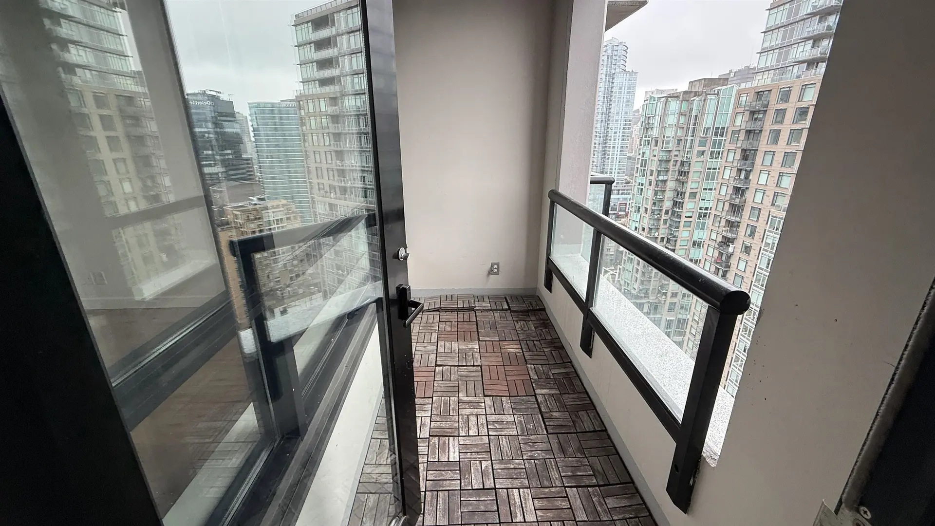Property at #3008 909 MAINLAND STREET, Vancouver, BC
