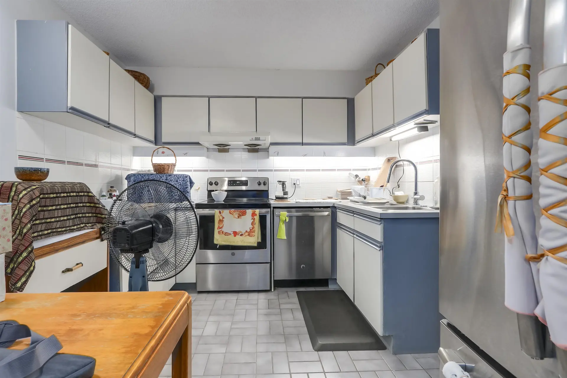 Property at #402 2024 FULLERTON AVENUE, North Vancouver, BC