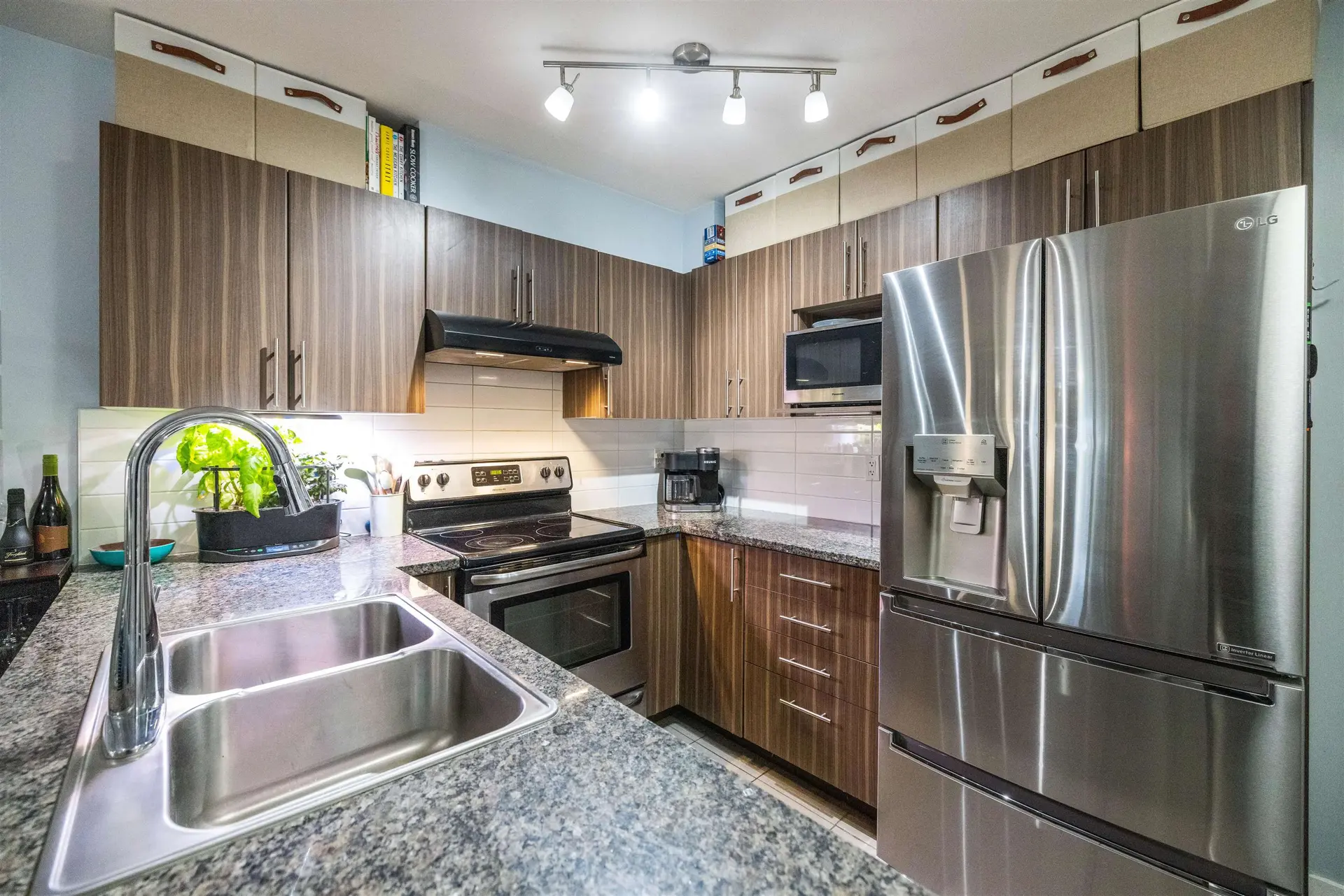 Property at #312 1239 KINGSWAY STREET, Vancouver, BC