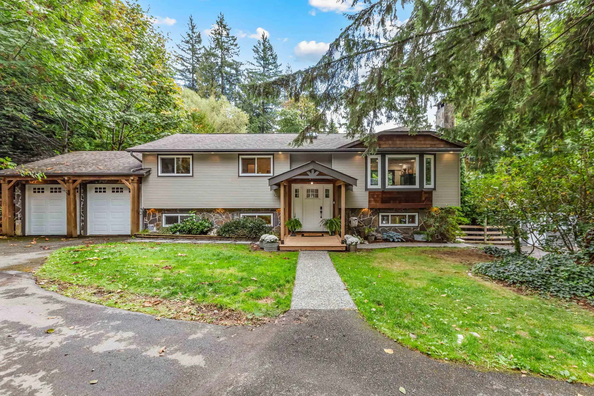 Property at 26030 103 Avenue, Maple Ridge, BC