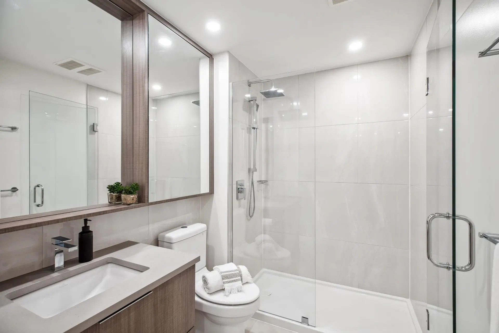 Property at #709 13318 104 AVENUE, Surrey, BC