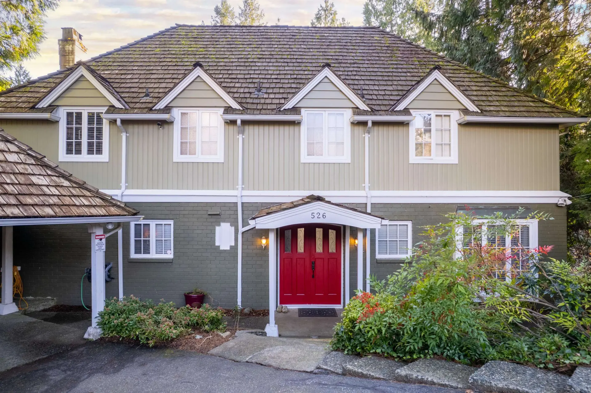 Property at 526 Newdale Place, West Vancouver, BC