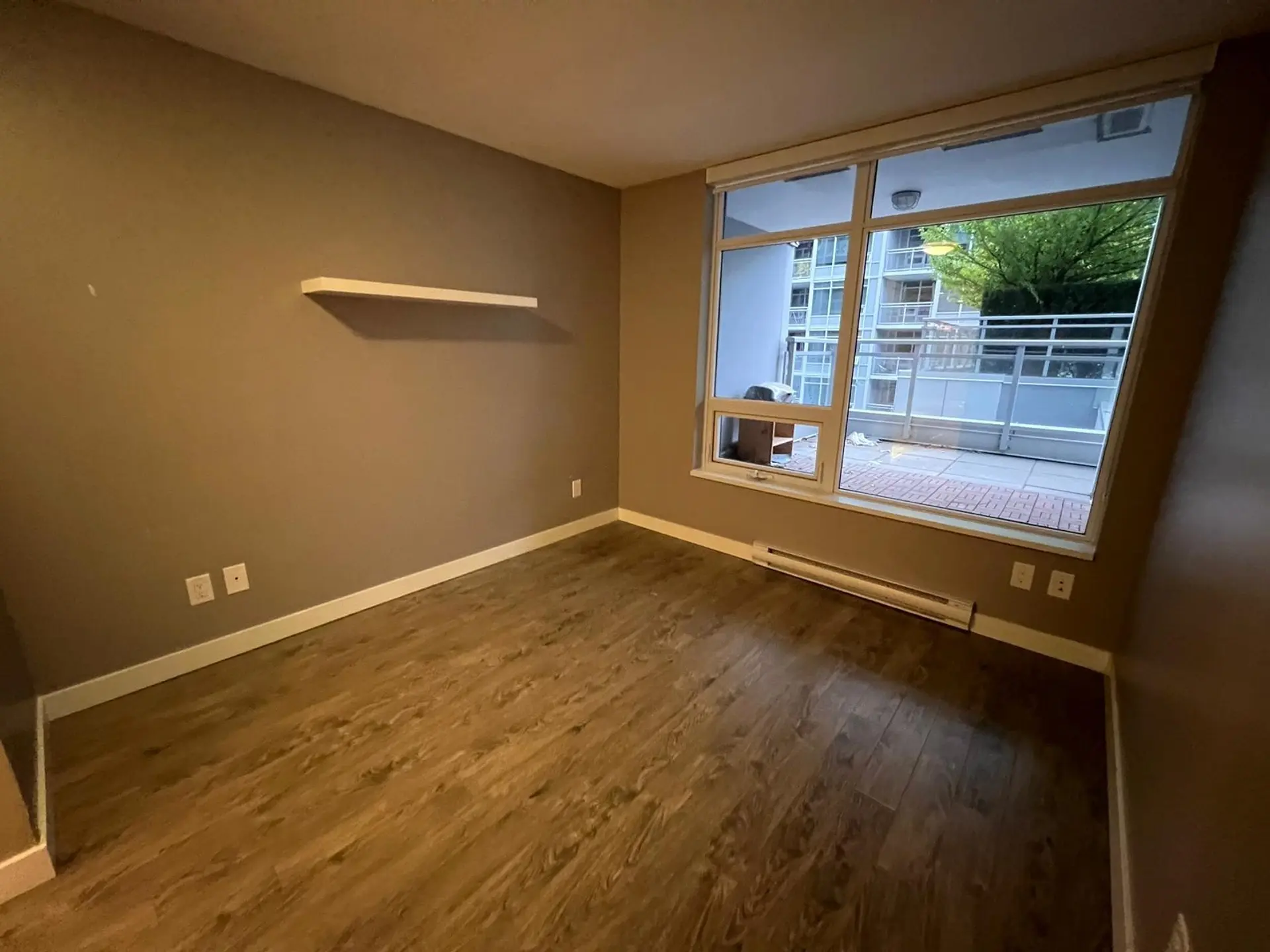 Property at #915 6288 NO. 3 ROAD, Richmond, BC