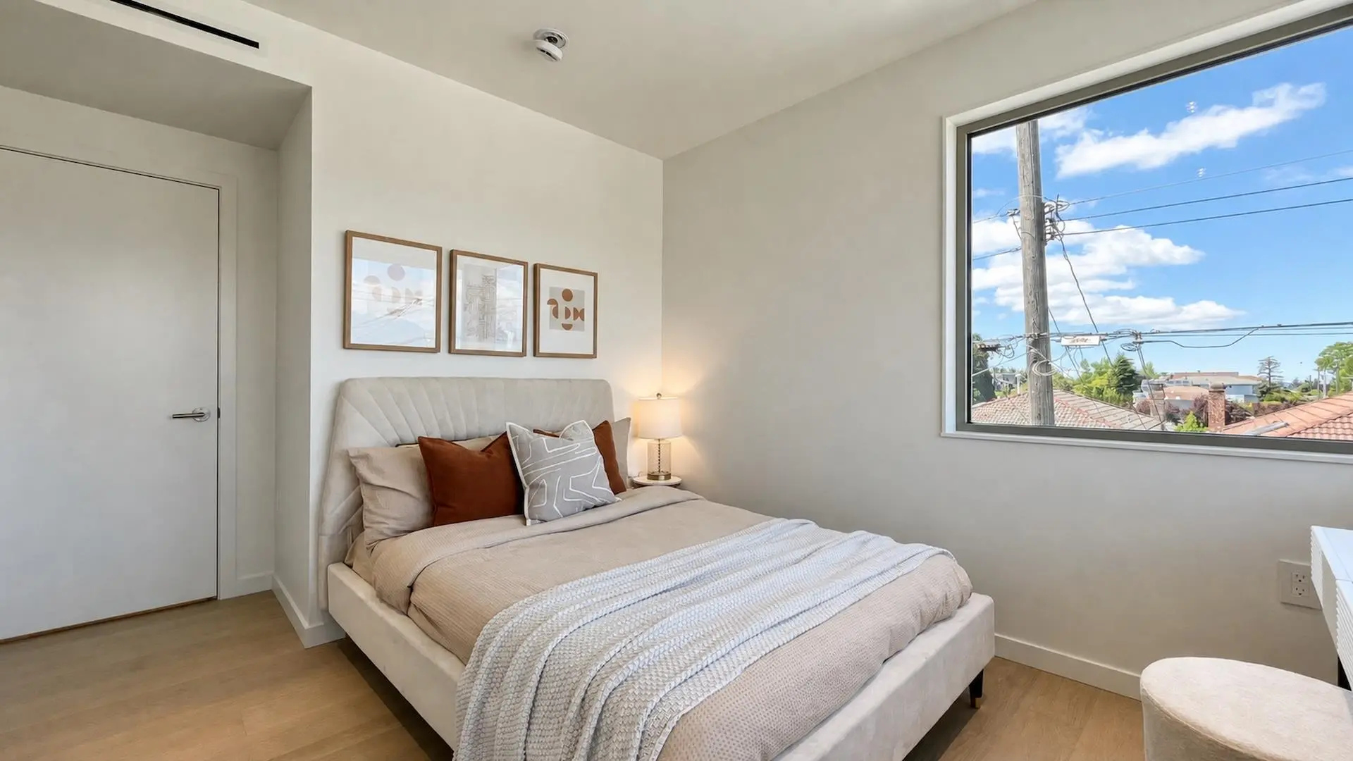 #1 2915 E 5th Avenue - Image 9