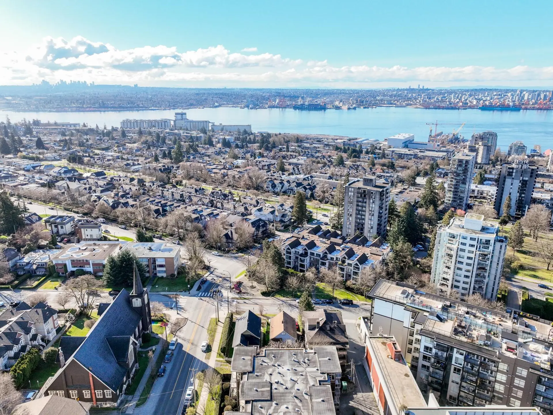 Property at 160 E 10TH STREET, North Vancouver, BC