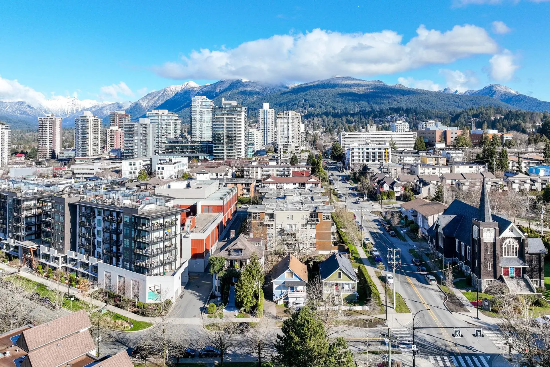 Property at 160 E 10TH STREET, North Vancouver, BC