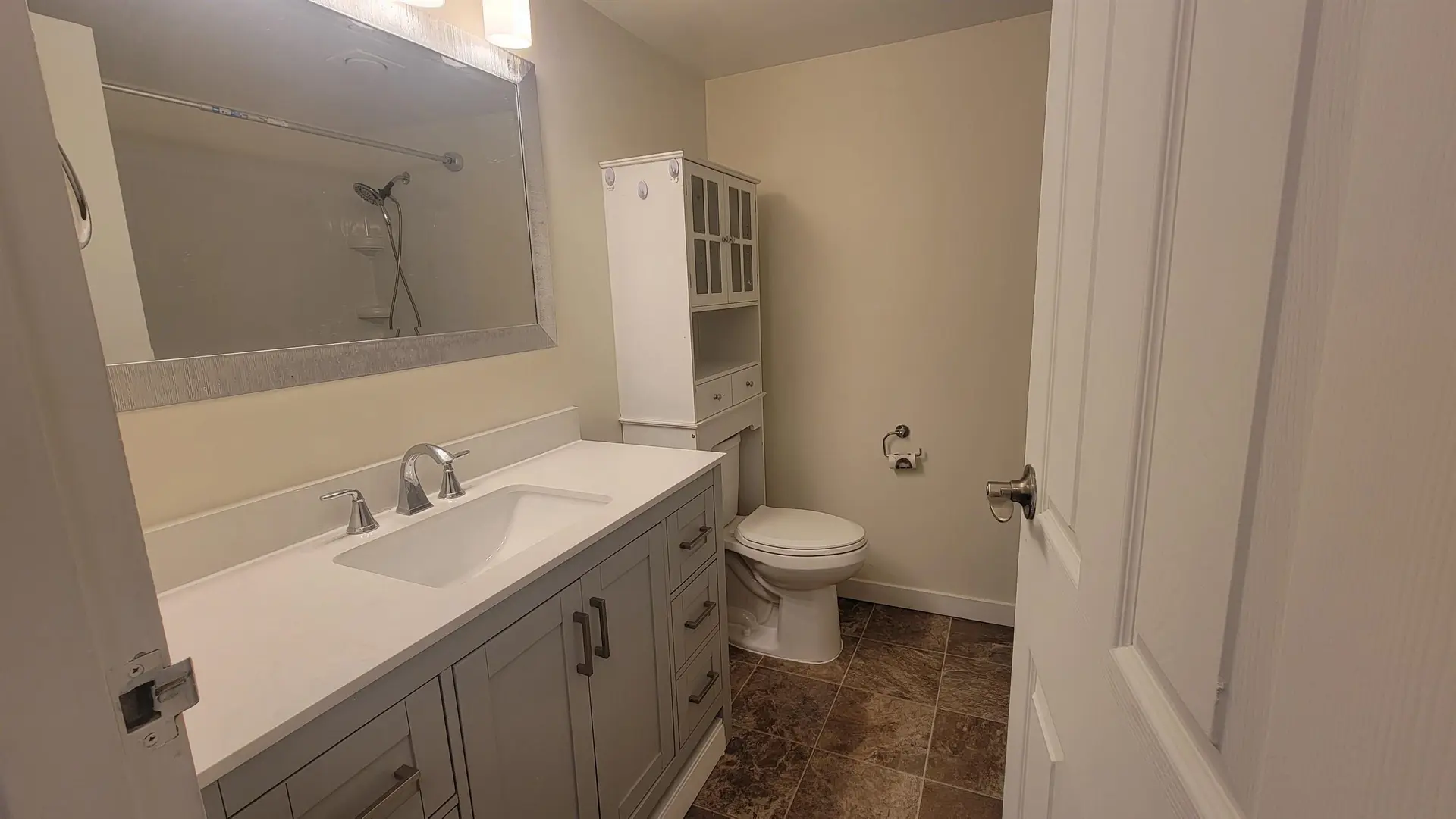 #108 33400 Bourquin Place - Image 7