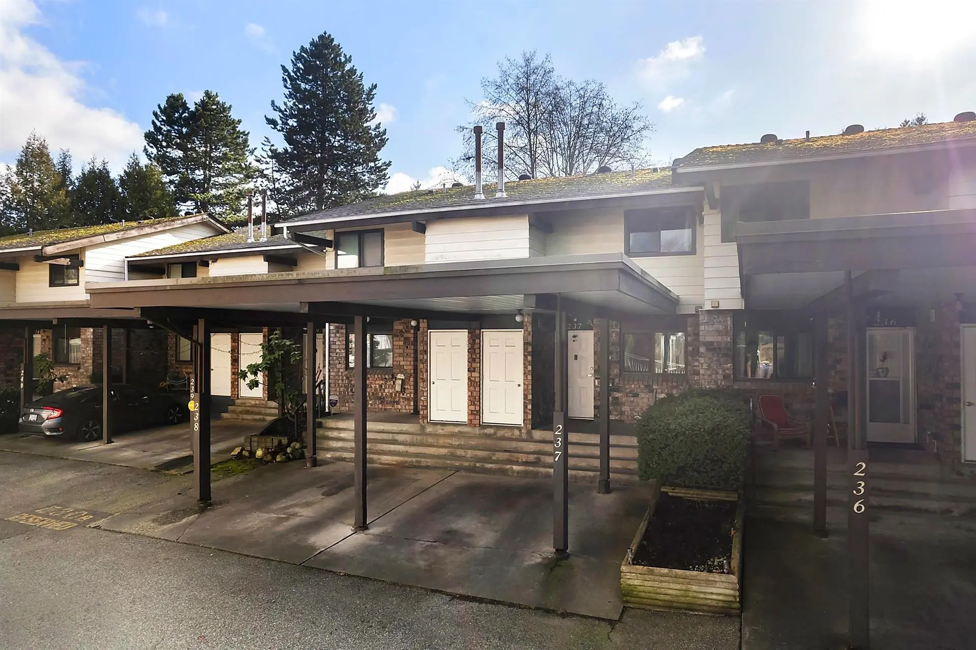 Property at #237 7447 140 STREET, Surrey, BC