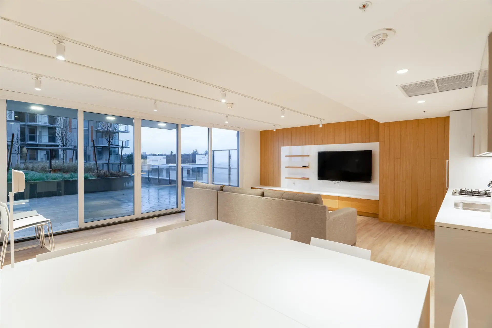 #506 8121 Chester Street - Image 15