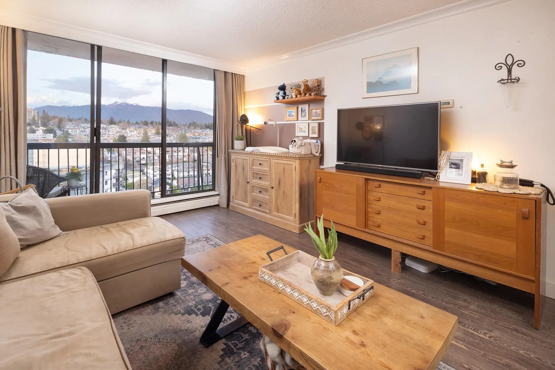 Property at #2004 145 ST. GEORGES AVENUE, North Vancouver, BC