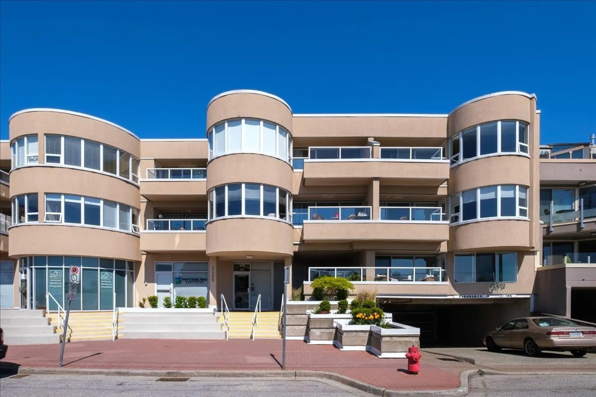 Property at #302 2455 Bellevue Avenue, West Vancouver, BC